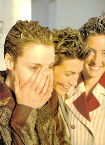 Hommage_Elgort_Vogue_Italia_March_1994_06.thumb.png.333b038c88f311cf2d4c6605d9df70df.png