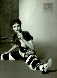 MR_Meisel_Vogue_Italia_March_1994_04.thumb.png.c267f41a01afe28b79fd624388b98dcb.png