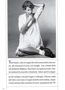Oltre_Meisel_Vogue_Italia_March_1994_03.thumb.png.bcbe9b4389cb3a81b8f3c5ad07ee55f6.png