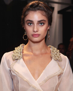 Simon_Ackerman_-_Taylor_Hill.thumb.jpg.d894e50b3ff22de94b872045580b6f69.jpg