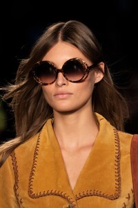 alberta-ferretti-clp-rs20-2141.thumb.jpg.4997eac1cc3fa89d3f4170535a81d161.jpg