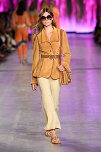 alberta_ferretti_rtw_spring_2020_gg_016.thumb.jpg.c88faf00242475ef142346e68a71d42a.jpg