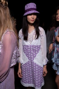 anna-sui-bks-g-rs20-0295.thumb.jpg.2d458f114f20489d51f8e60c66d744d3.jpg