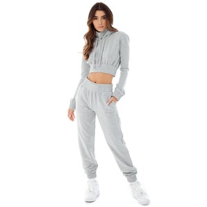 are-you-am-i_cindy-mello_southpaw-hoodie_2000x.thumb.jpg.a6ddecc16020dc4910b32b39a95780e7.jpg