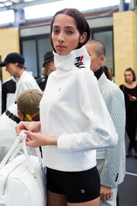 backstage-defile-fila-printemps-ete-2020-milan-coulisses-132.thumb.jpg.9c70898c18a9e6090a152485c95891aa.jpg