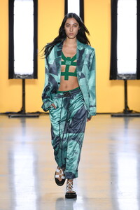 bfa-dirtypineapple-ss20-look4-3dc8e5.thumb.jpg.5b9ec140ccaa64185cac67c8d76da8ef.jpg