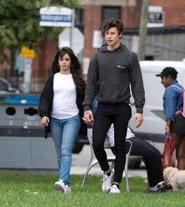camila-cabello-and-shawn-mendes-out-in-toronto-09-04-2019-1.jpg