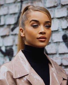 dalilabone_mua_71233373_166316417883678_6011726164950365991_n.jpg