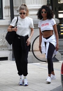 doutzen-kroes-arrives-at-armani-hotel-in-milan-09-21-2019-9.jpg