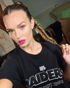 josephineskriver_68954283_502142593944637_40837157664625608_n.jpg