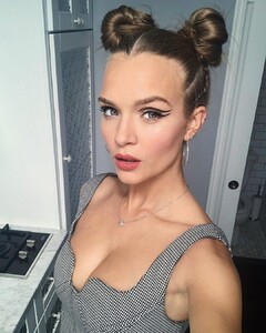 josephineskriver_70804299_154169385659403_7748555419515037713_n.jpg