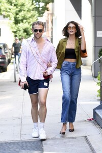 kaia-gerber-street-style-09-03-2019-3.jpg