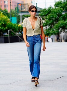 kaia-gerber-street-style-out-in-nyc-09-04-2019-12.jpg