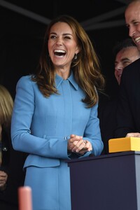 kate-middleton-naming-ceremony-for-the-rss-sir-david-attenborough-in-birkenhead-09-26-2019-3.jpg