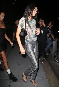 kendall-jenner-night-out-style-nobu-in-nyc-09-05-2019-4.jpg