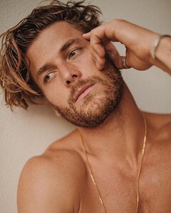 kevinroldan_67552617_1838674526277689_2671626968886749371_n.jpg