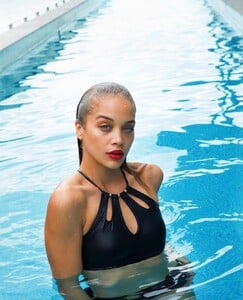 lascanaofficial_65860666_1094295427626558_1105200101675203071_n.jpg