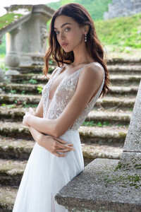 lazaro-bridal-fall-2018-style-3858-roxana_6.jpg