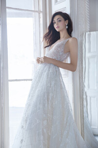 lazaro-bridal-spring-2018-style-3805_16.jpg