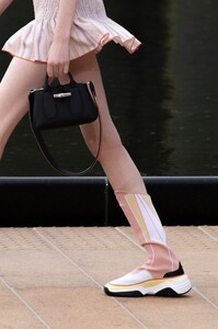 longchamp-clpi-rs20-0545.thumb.jpg.12ae2c50c337d351d679540bc509ac09.jpg