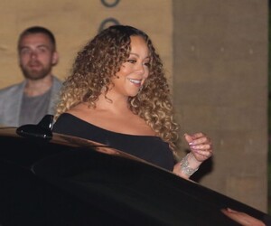 mariah-carey-nobu-in-malibu-09-14-2019-5.jpg