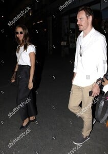 michael-fassbender-and-alicia-vikander-out-and-about-paris-france-shutterstock-editorial-10390365d.thumb.jpg.deeaca143fb5962ab691b61f11d50f13.jpg