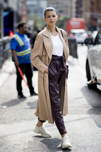new-york-str-rs20-0689.thumb.jpg.3a4c80868be7291ee703baf3f97cc4c4.jpg