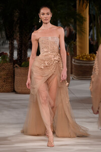oscar-de-la-renta-rtw-s20-49.thumb.jpg.2960c6993204840fb2b181de7ad19b51.jpg