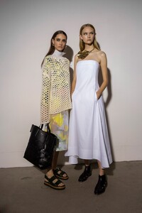 phillip-lim-bks-m-rs20-8843.thumb.jpg.9246d0f08409775c70ad2c9bf584ef5c.jpg
