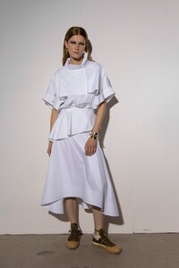 phillip-lim-bks-m-rs20-8936.thumb.jpg.96339da396c29eb1c043c7c0af8c6c61.jpg