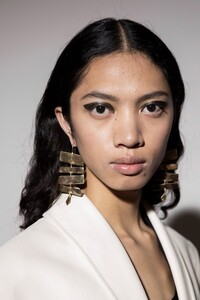 phillip-lim-bks-m-rs20-9008.thumb.jpg.ce8b2d42c10d64b34978c6ea685d224f.jpg