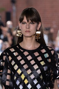 phillip-lim-clp-rs20-1211.thumb.jpg.994c1f8377c0d0af6ed49ac9d424ba76.jpg