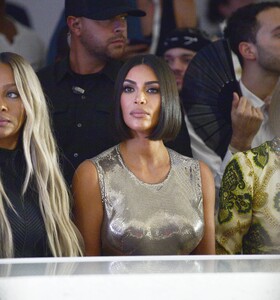 picturepub-kim-kardashian-004.jpg