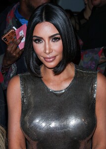 picturepub-kim-kardashian-009.jpg