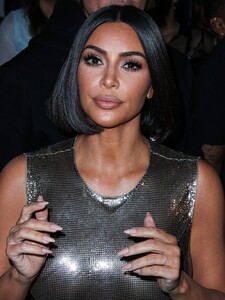 picturepub-kim-kardashian-021.jpg