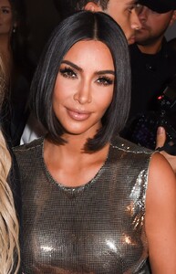 picturepub-kim-kardashian-032.jpg