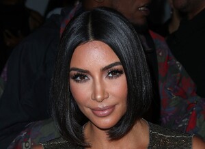 picturepub-kim-kardashian-045.jpg
