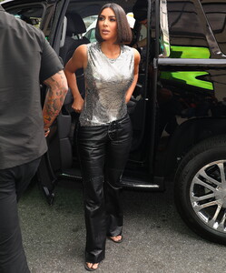 picturepub-kim-kardashian-046.jpg