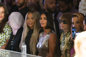 picturepub-kim-kardashian-074.jpg