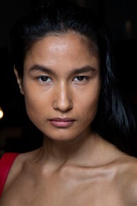 prabal-gurung-bks-g-rs20-9223.thumb.jpg.9bda6bae761a27ebd4096001a9968058.jpg