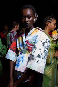 prabal-gurung-bks-g-rs20-9358.thumb.jpg.57892167f1d51d4655eb876d2d43e0ca.jpg