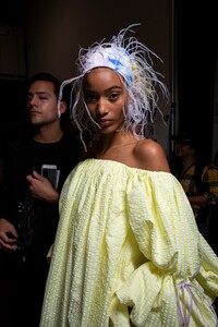 prabal-gurung-bks-g-rs20-9403.thumb.jpg.a6f00efc30555a5bba38614caec798a7.jpg