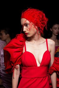 prabal-gurung-bks-g-rs20-9428.thumb.jpg.daefe026ceafc7ae902f768016694494.jpg