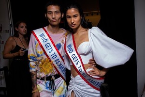 prabal-gurung-bks-g-rs20-9682.thumb.jpg.5387cac016d680c12a2b7b3735b6a4bb.jpg