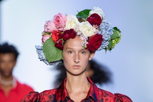 prabal-gurung-clp-rs20-7096.thumb.jpg.761c711abeb0550306e9f1a925b02393.jpg