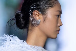 prabal-gurung-clp-rs20-7725.thumb.jpg.c55c2d0ed32ee7ea18b0e984690bb764.jpg