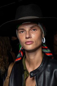rag-and-bone-bks-g-rs20-9914.thumb.jpg.6f66732e63f87ce4dd440423919715e7.jpg