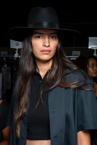 rag-and-bone-bks-g-rs20-9925.thumb.jpg.0506c0ff96f10a2a35fd5ab52a935b73.jpg