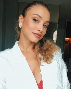 rose_bertram_67831218_945825272437834_5005129433126146170_n.jpg