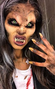 rs_634x1024-181031105341-634x1024-sarah-sampaio-halloween-instagram-gj-10-31-18.jpg